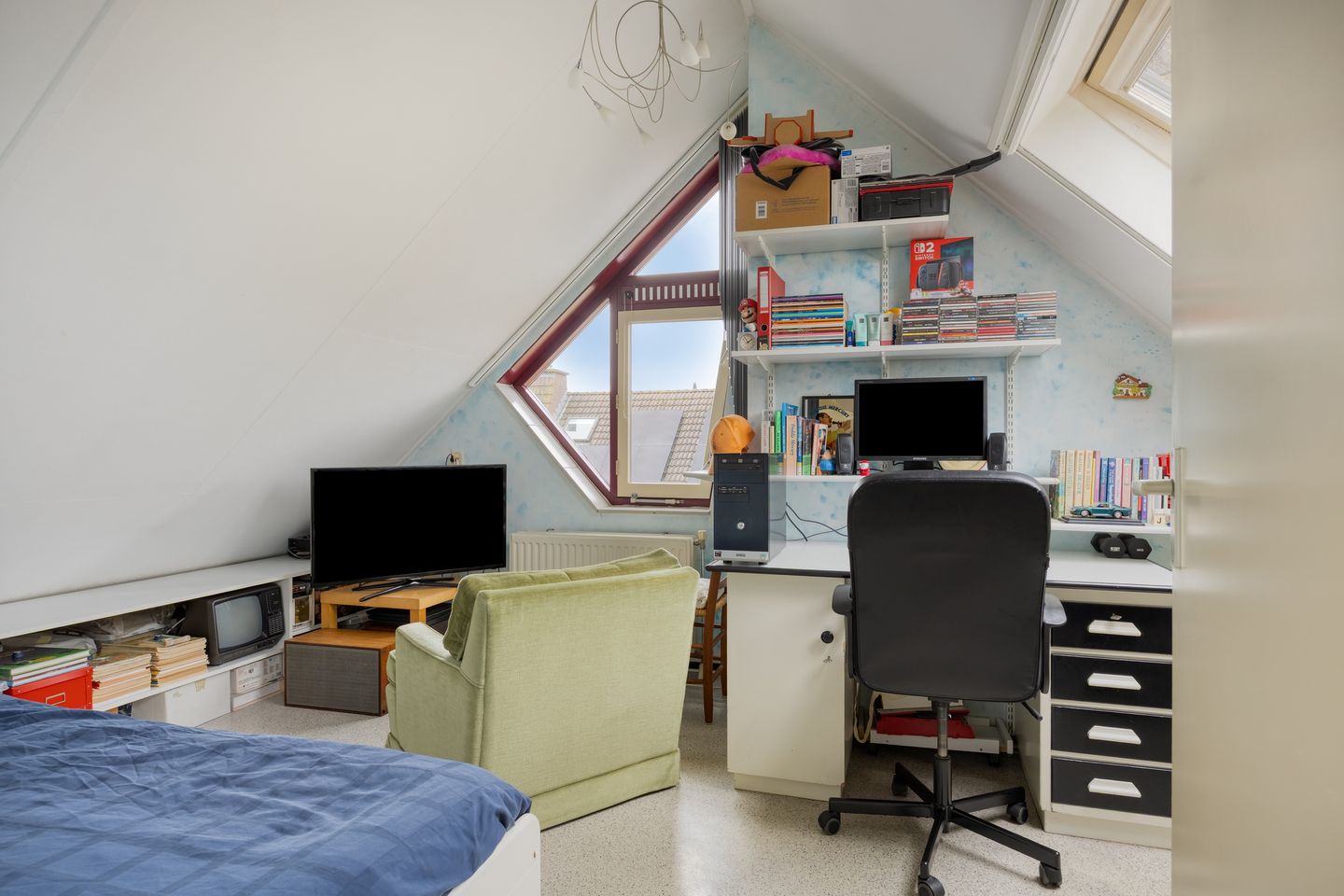 Spacious semi-detached house with five bedrooms and energy label A located in Kerk en Zanen — 43