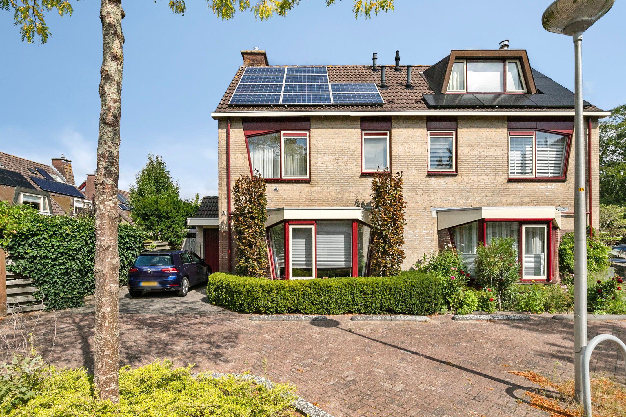 Spacious semi-detached house with five bedrooms and energy label A located in Kerk en Zanen — 59