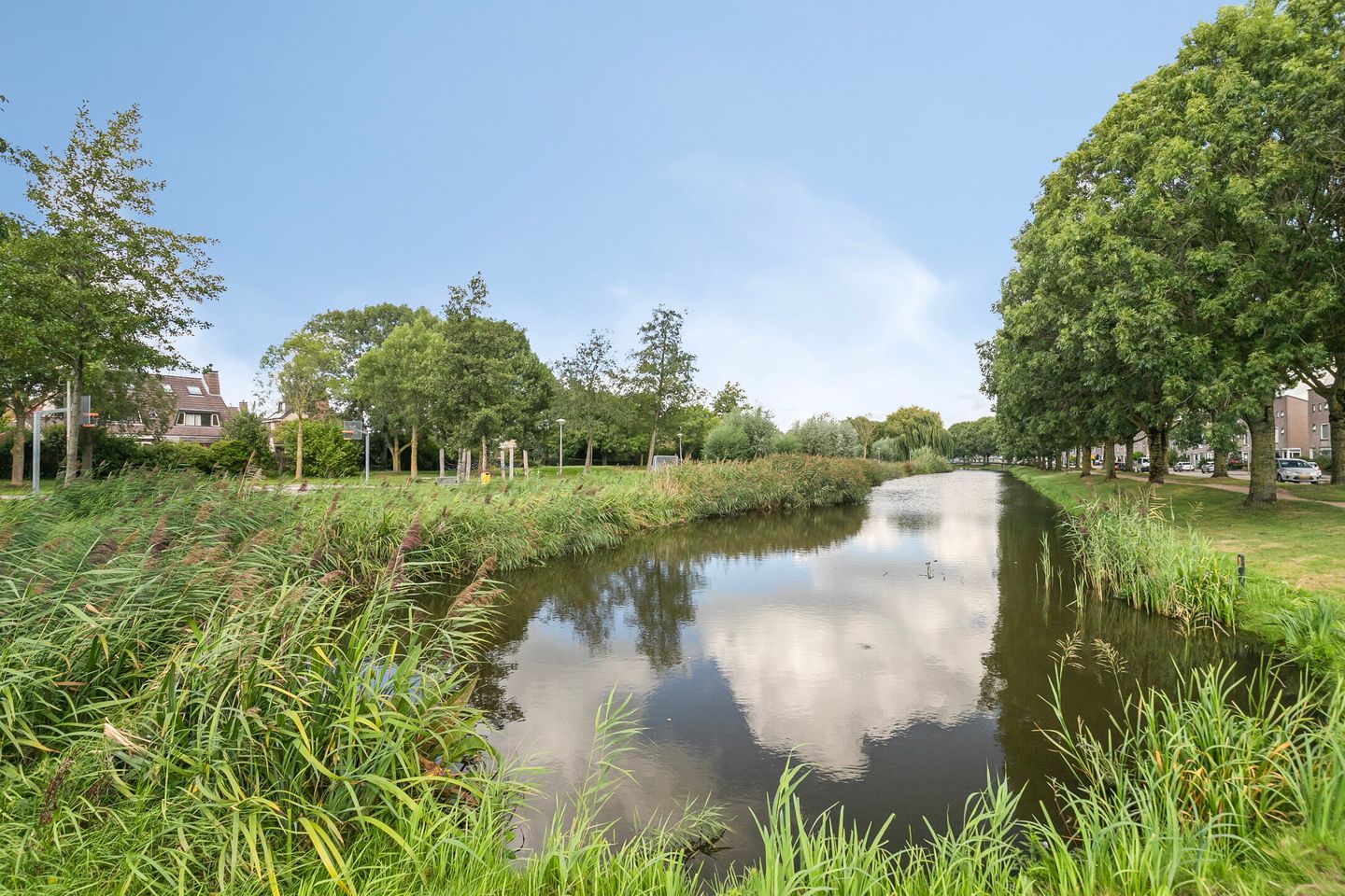 Spacious semi-detached house with five bedrooms and energy label A located in Kerk en Zanen — 63