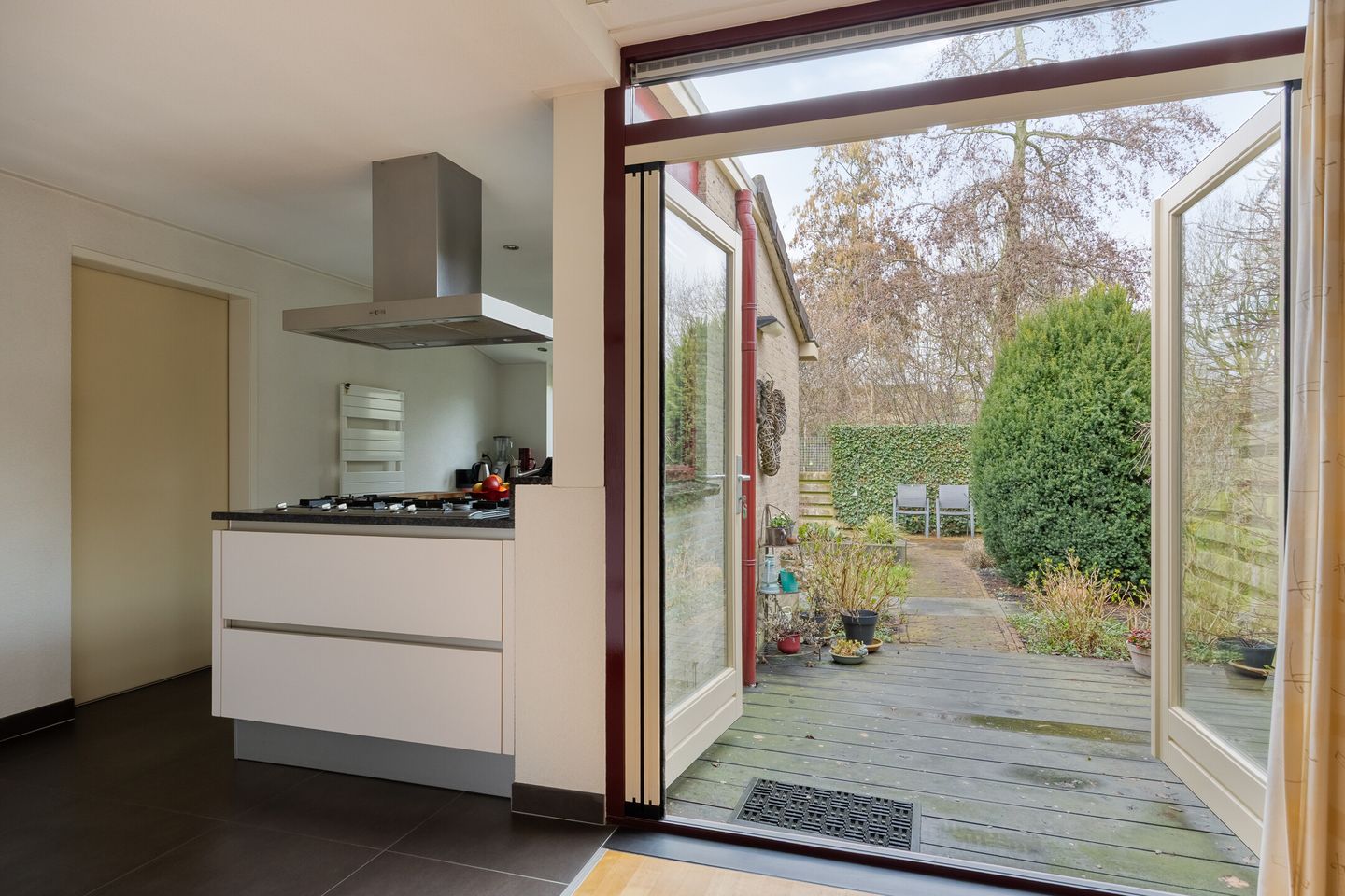 Spacious semi-detached house with five bedrooms and energy label A located in Kerk en Zanen — 19