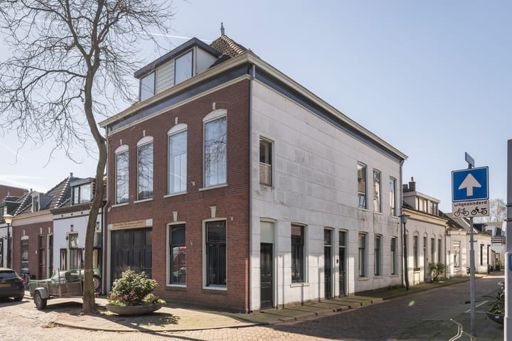 Dwarsstraat 6