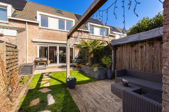 Photo 2 of Korenbloem 5