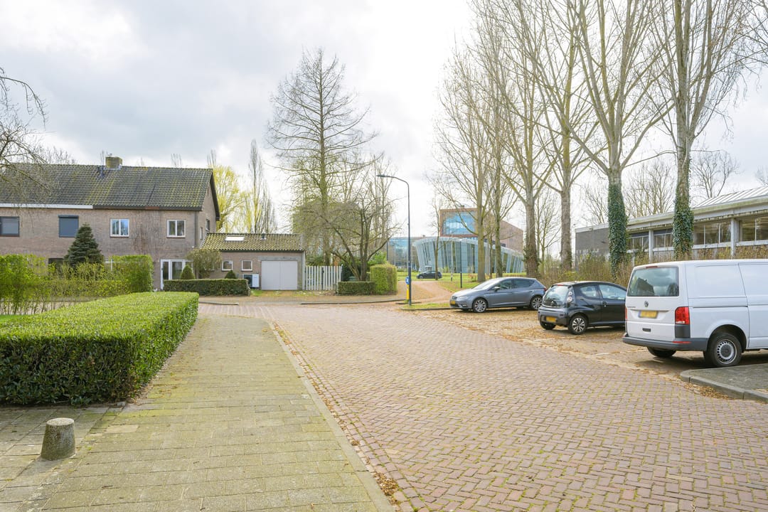 Photo 38 of Koraalstraat 31-A