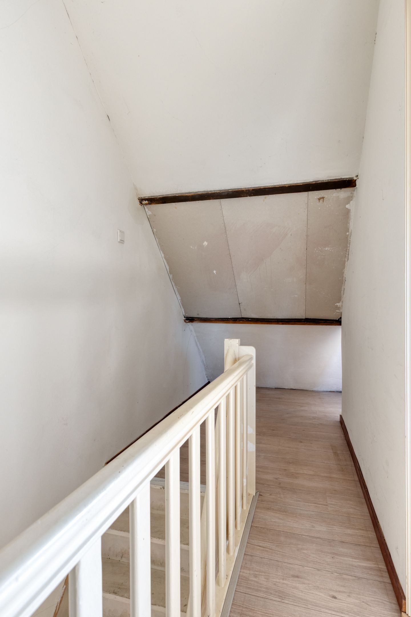 Photo 35 of Jacob van Oudenhovenstraat 54