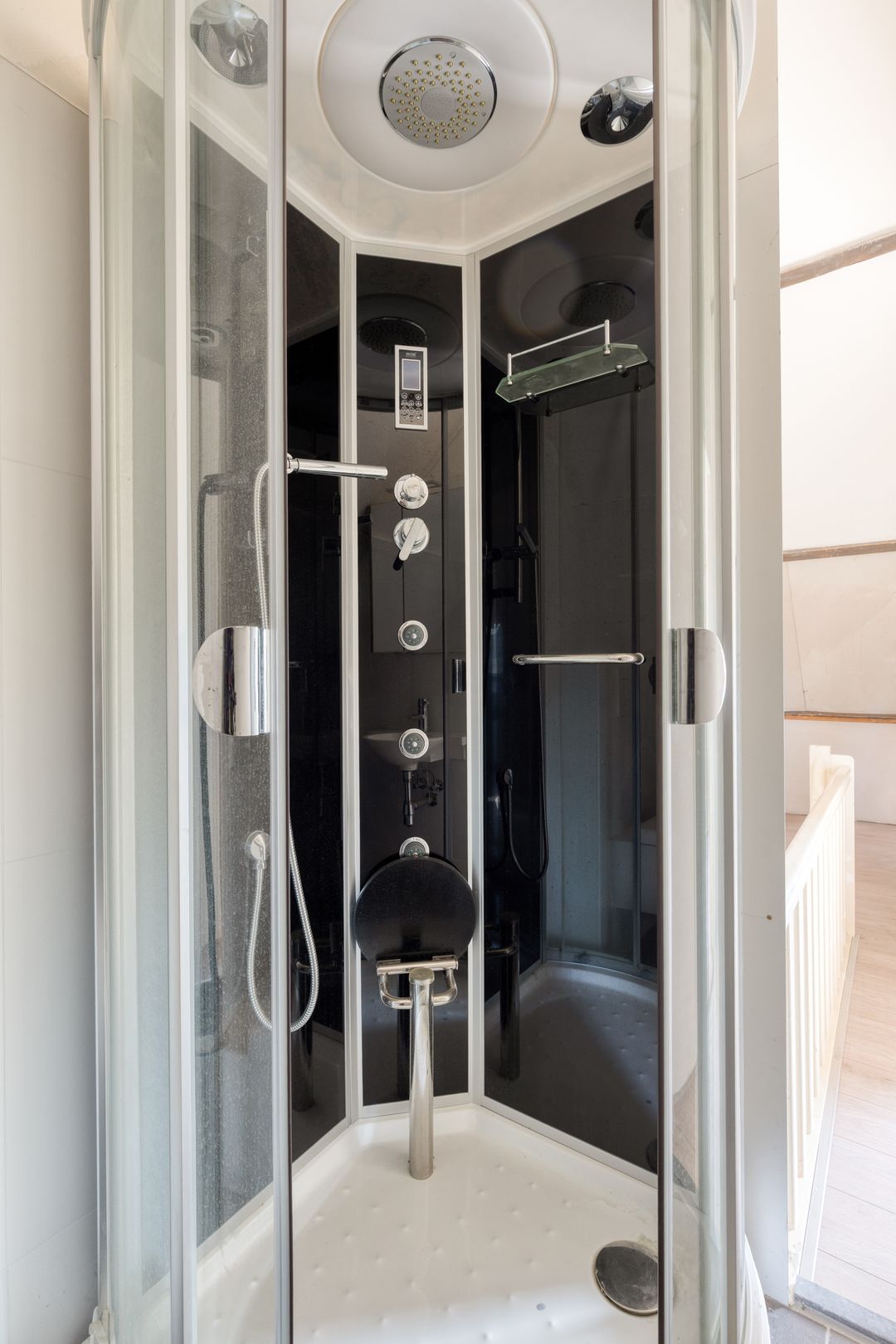 Photo 38 of Jacob van Oudenhovenstraat 54