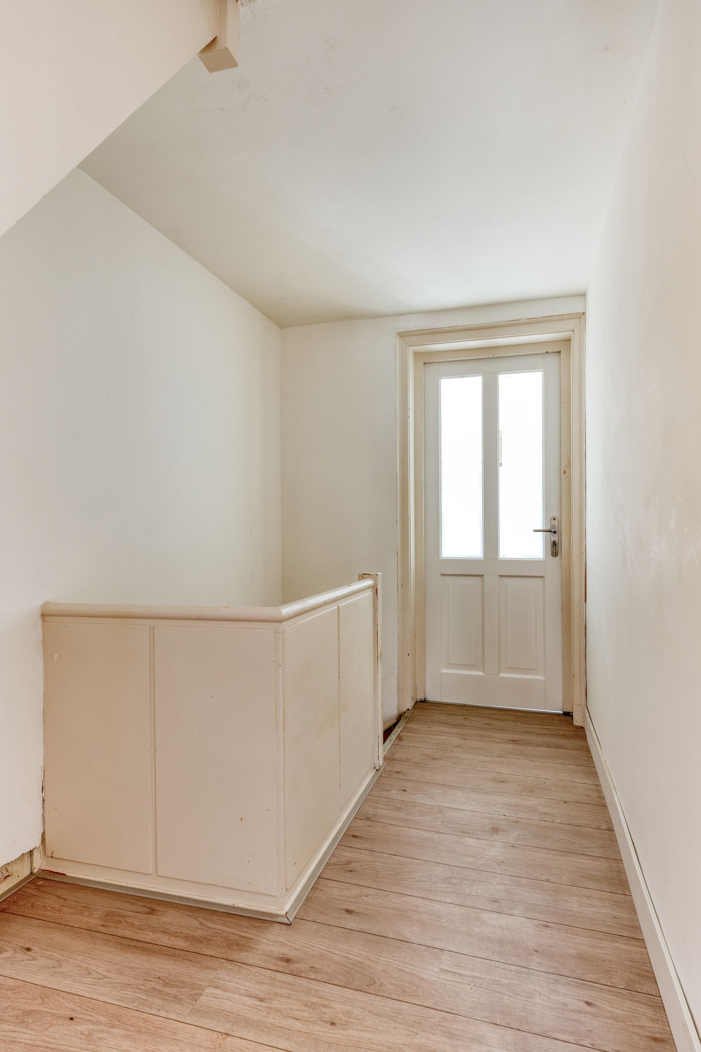 Photo 21 of Jacob van Oudenhovenstraat 54