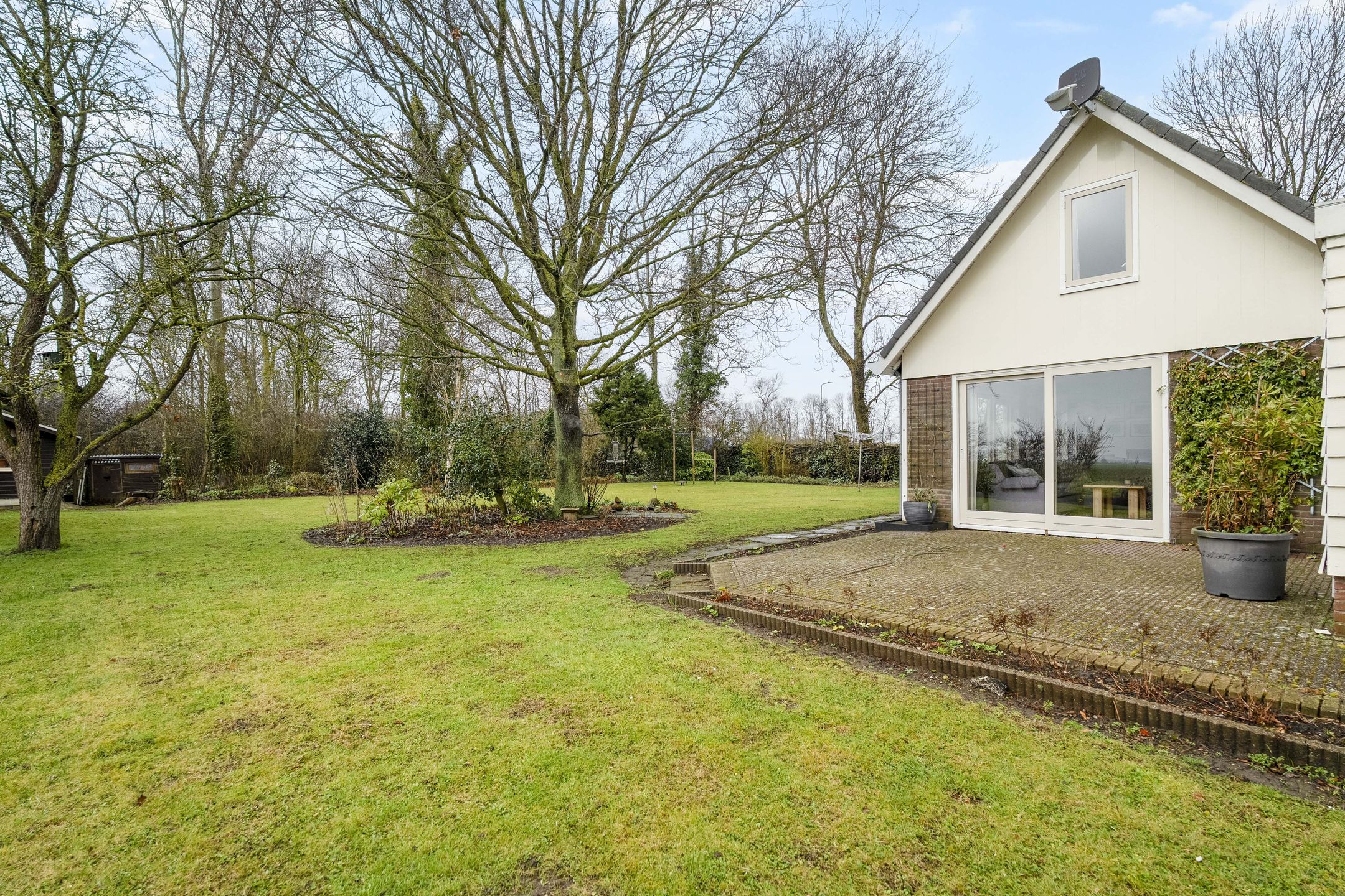 Photo 42 of Kneeskade 5