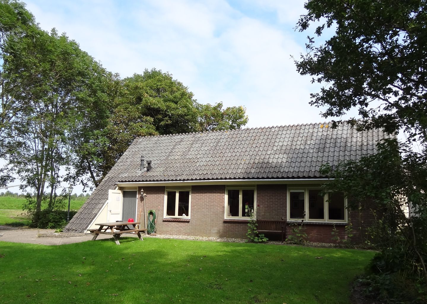 Photo 49 of Kneeskade 5