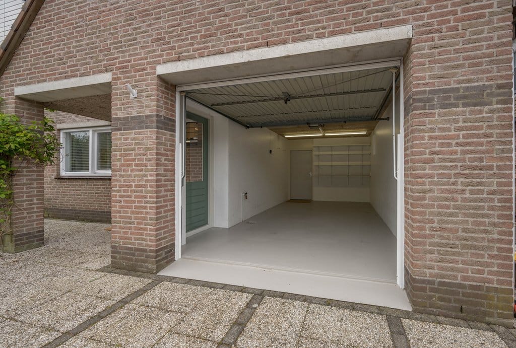 Photo 33 of Haya van Somerenstraat 32