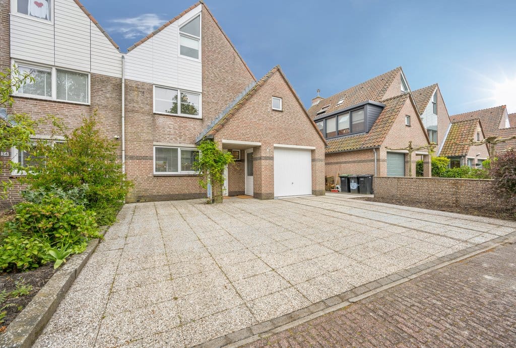 Photo 1 of Haya van Somerenstraat 32