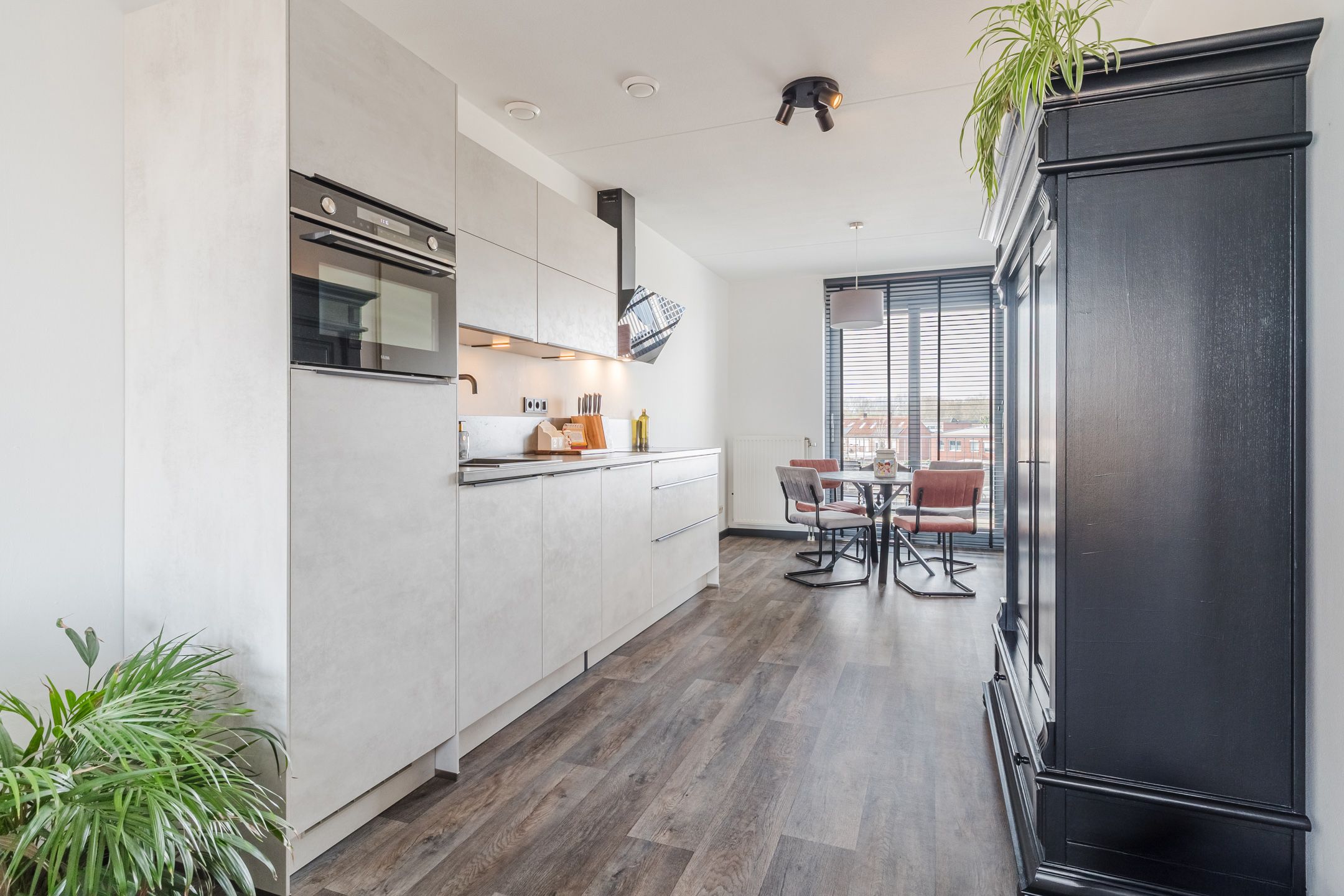 Foto 9 van Veestraat 133-04