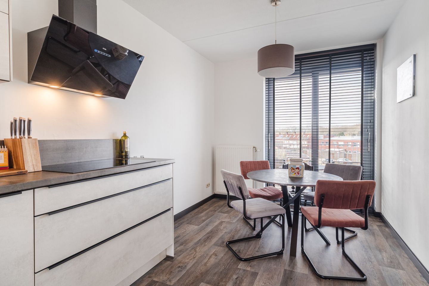 Foto 10 van Veestraat 133-04