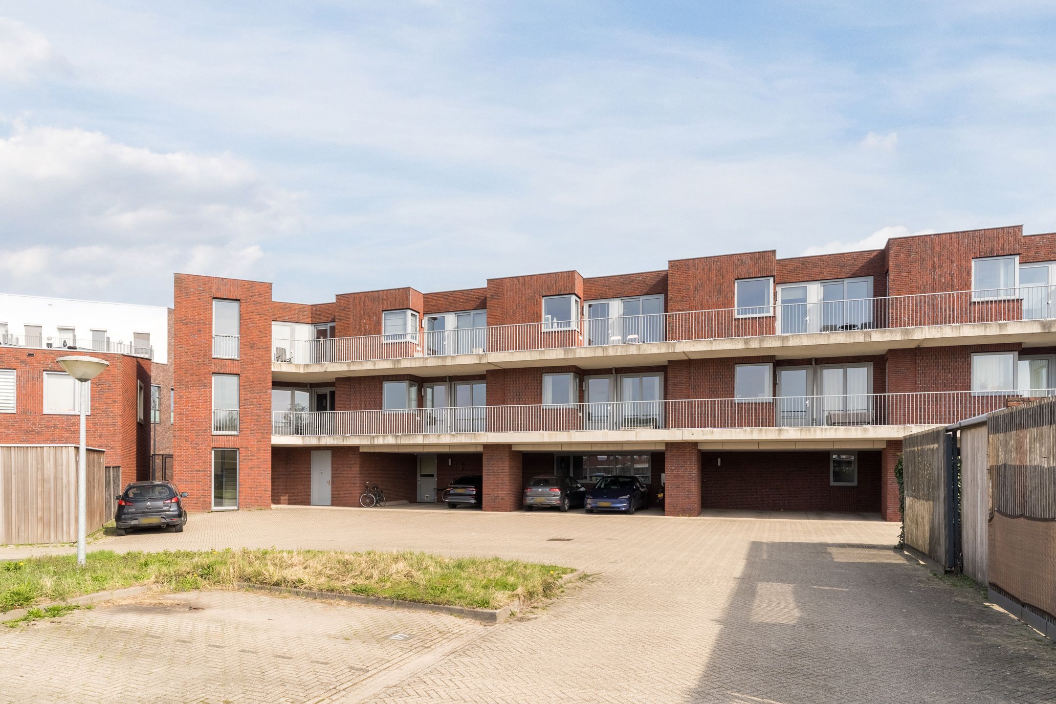 Foto 39 van Veestraat 133-04