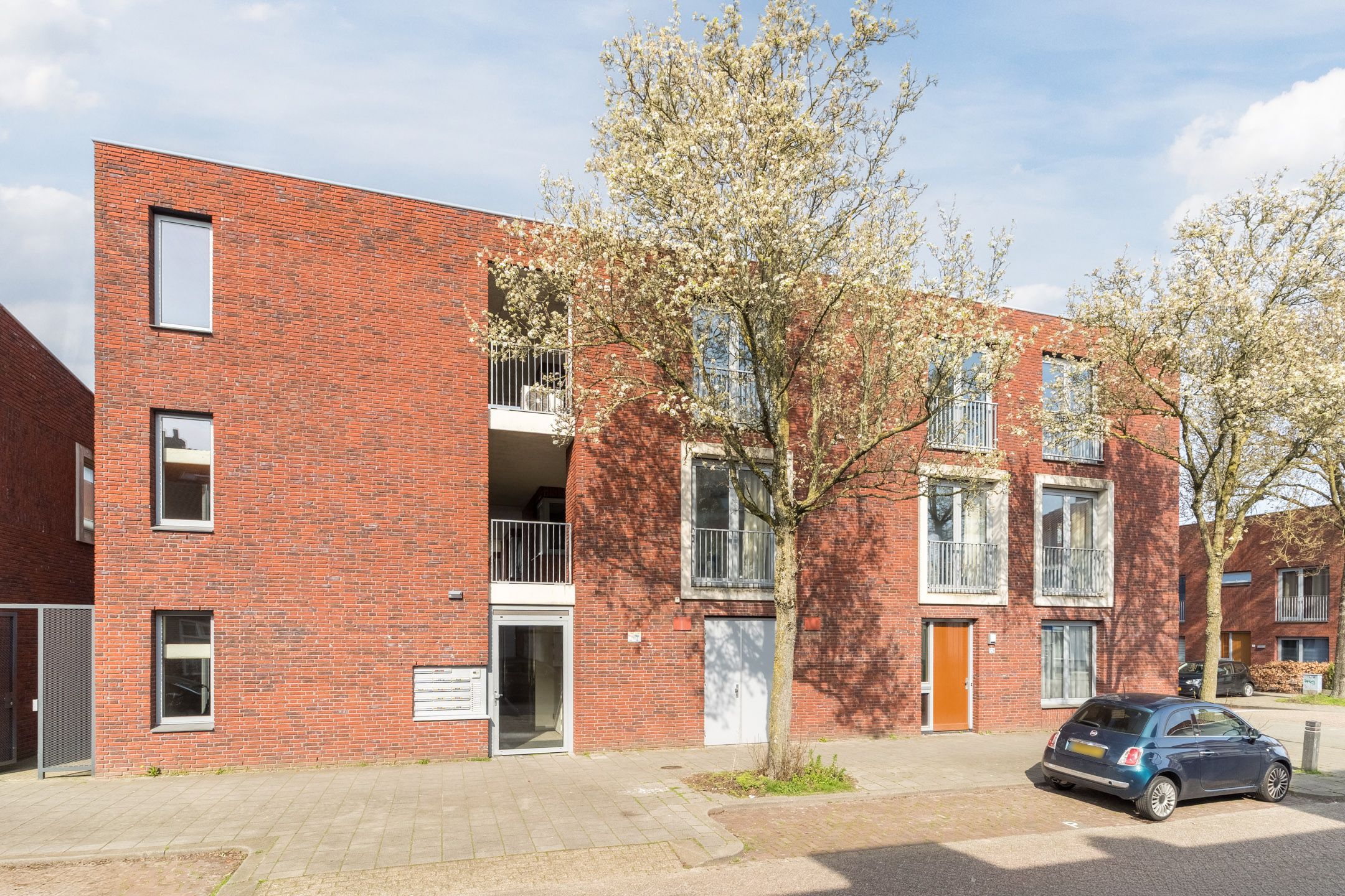 Foto 42 van Veestraat 133-04