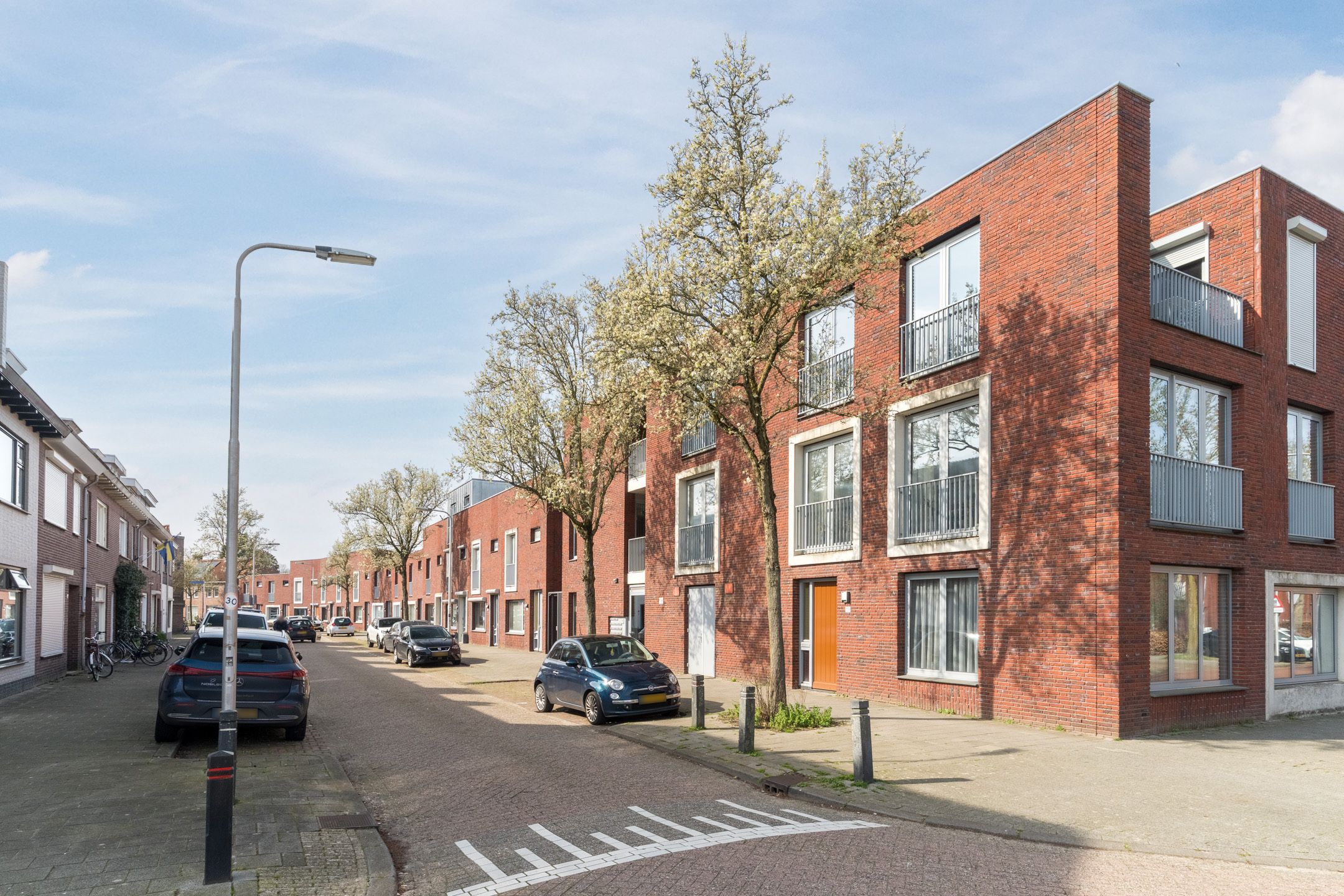 Foto 45 van Veestraat 133-04