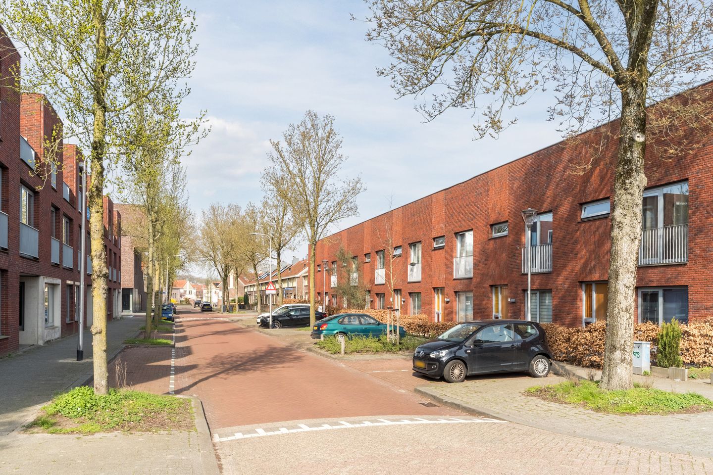 Foto 44 van Veestraat 133-04