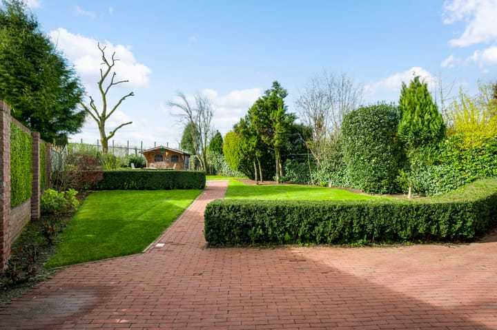 Photo 2 of Victor Hugostraat 24