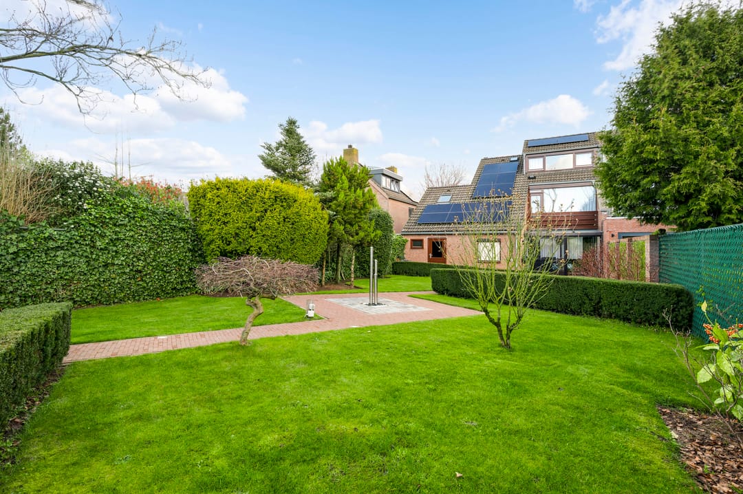 Photo 43 of Victor Hugostraat 24