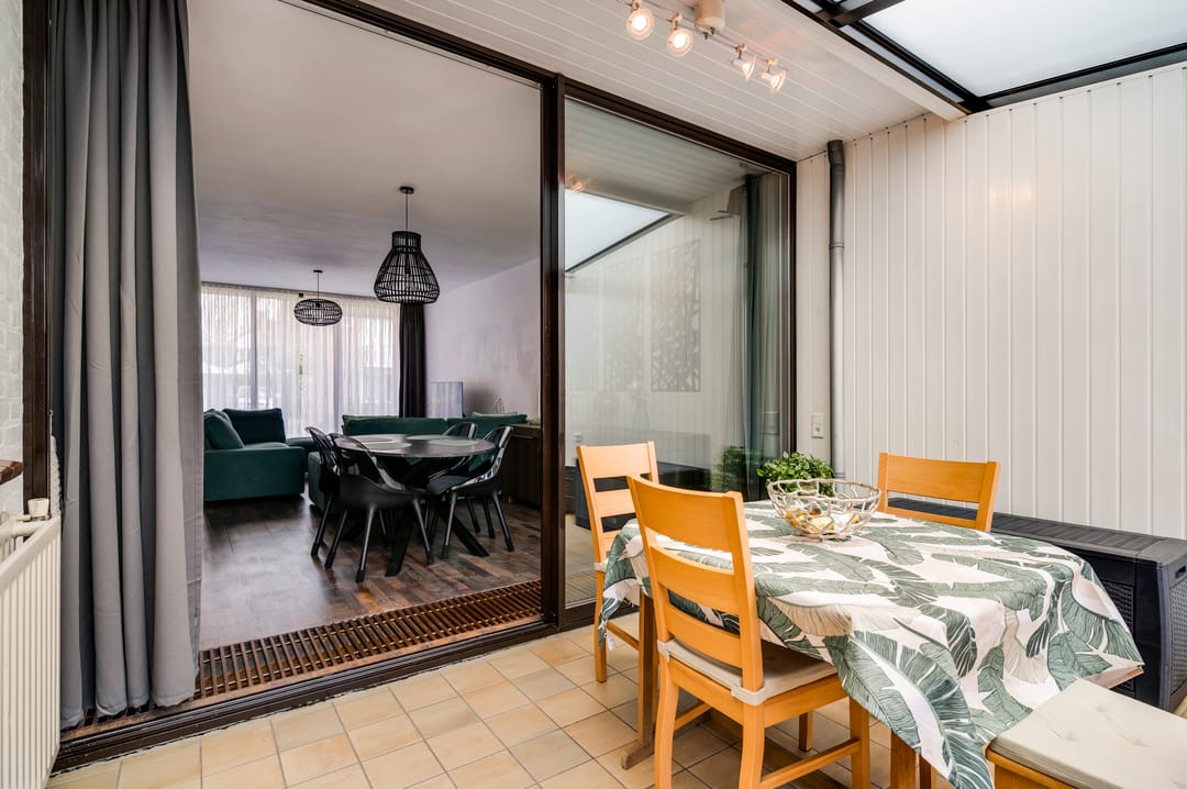 Spacious semi-detached family home with garage and deep garden in Blerick — 13