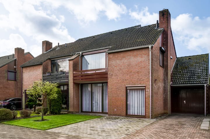 Photo 3 of Victor Hugostraat 24