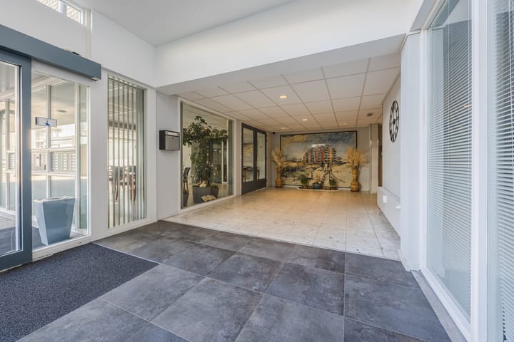 Photo 4 of Deltaplein 697