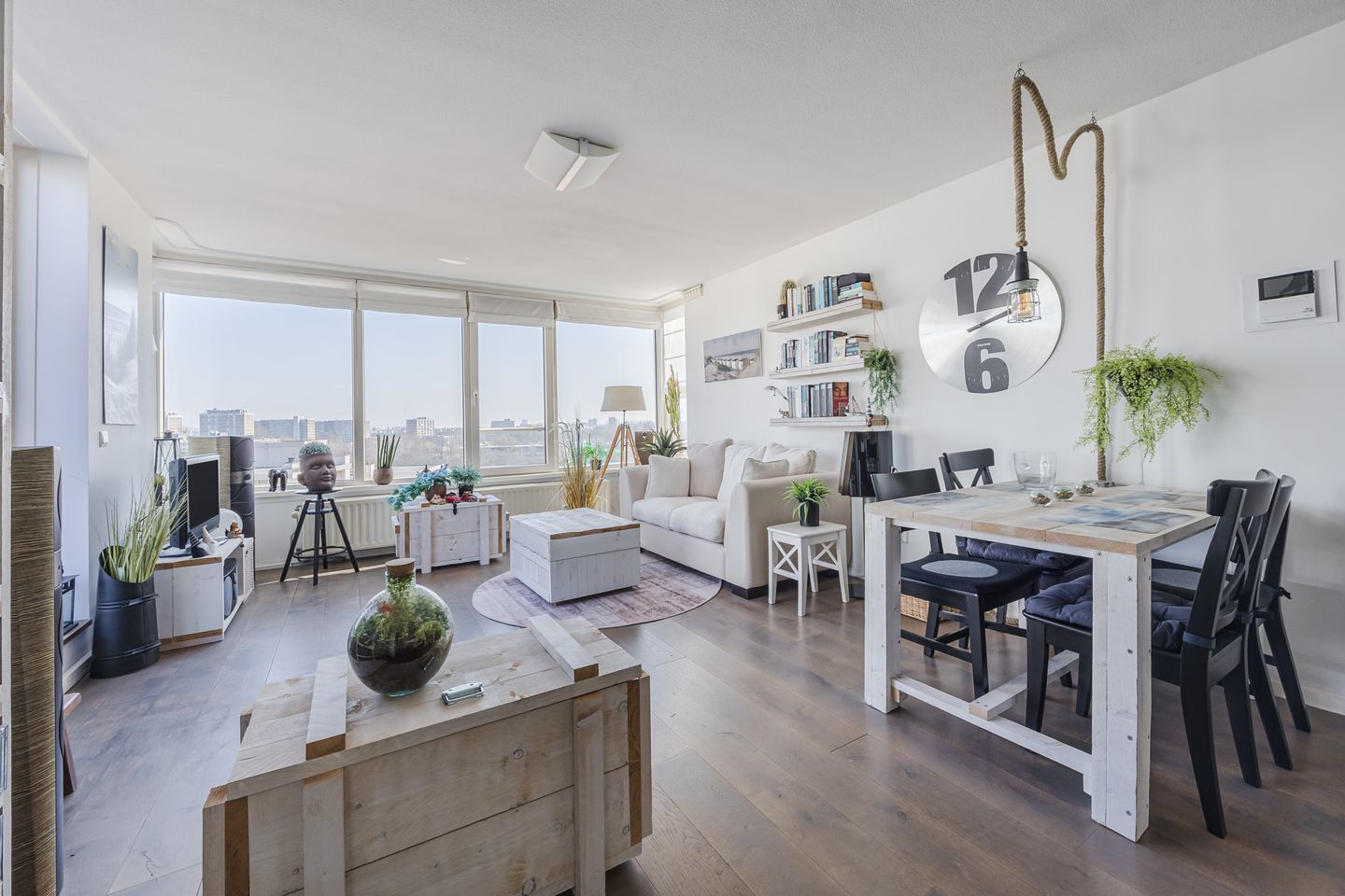 Foto 10 van Deltaplein 697