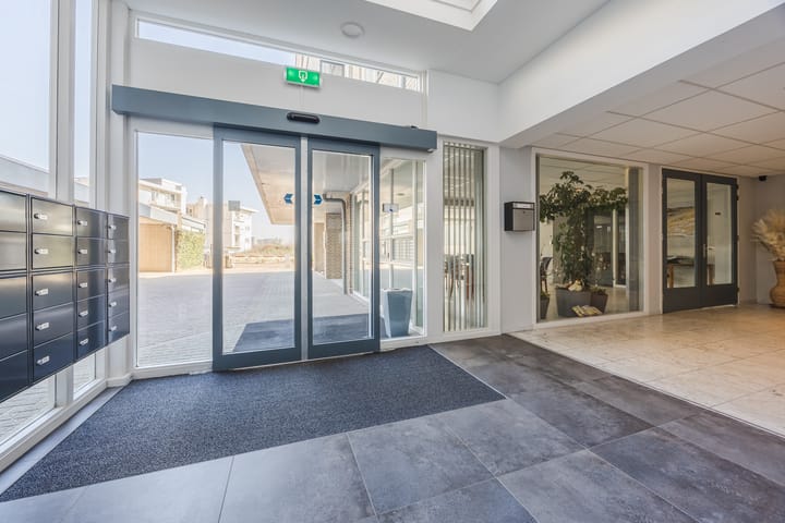 Photo 3 of Deltaplein 697