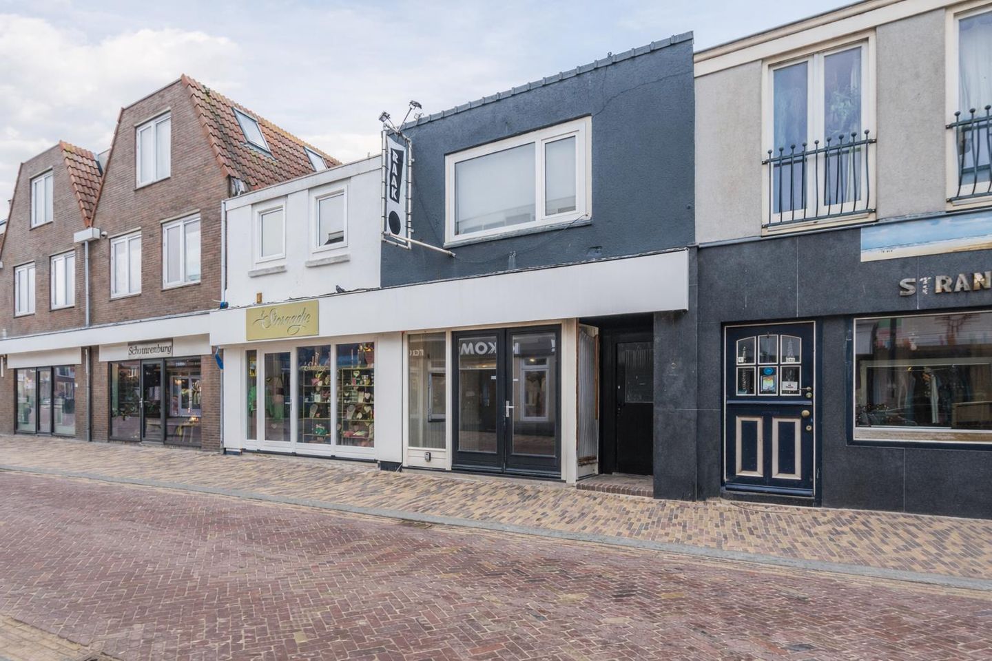 Bekijk foto 2 van Voorstraat 144