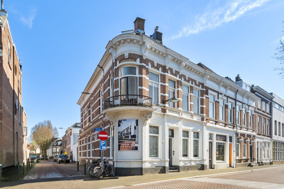 Foto 37 van de Roy van Zuidewijnlaan 2-A