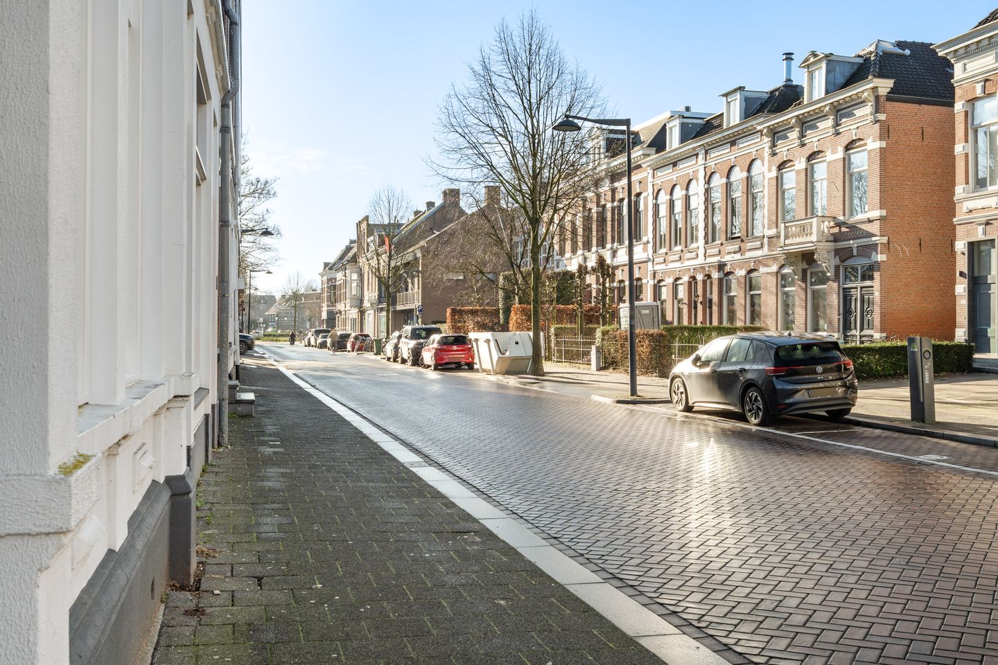 Foto 49 van de Roy van Zuidewijnlaan 2-A