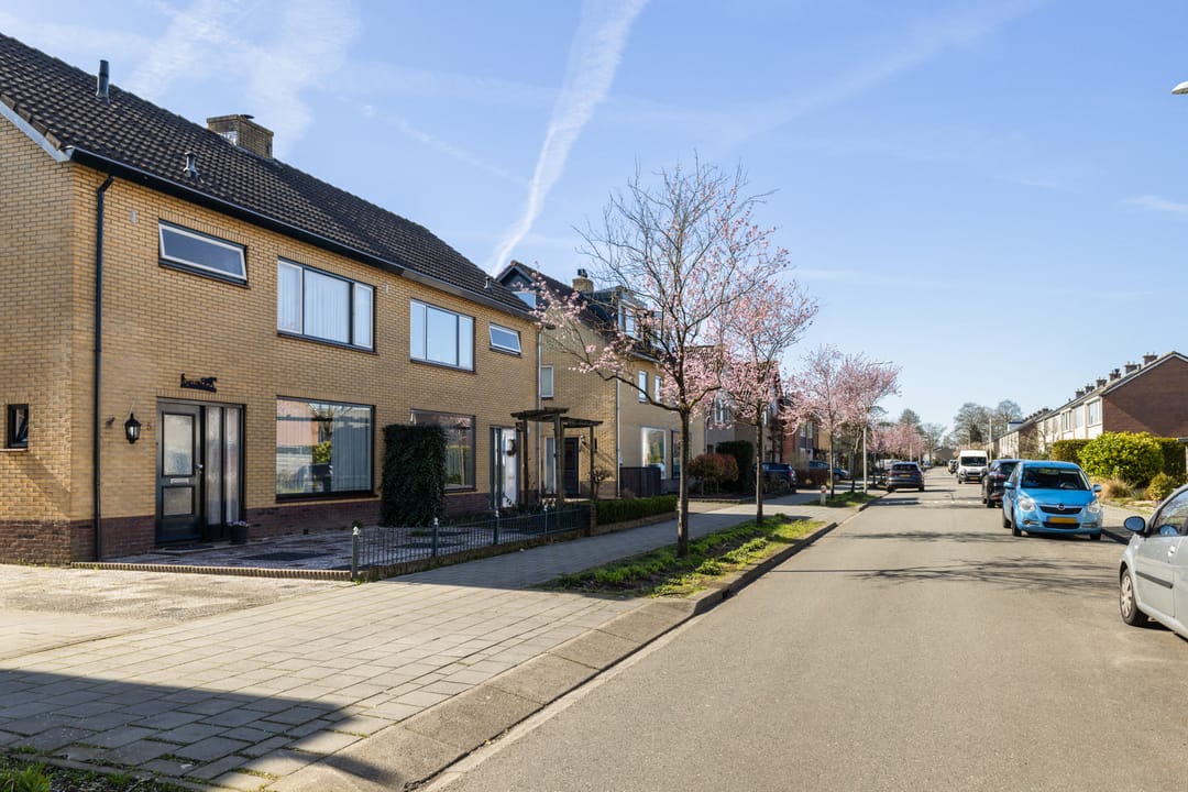 Photo 7 of Van Hogendorplaan 5