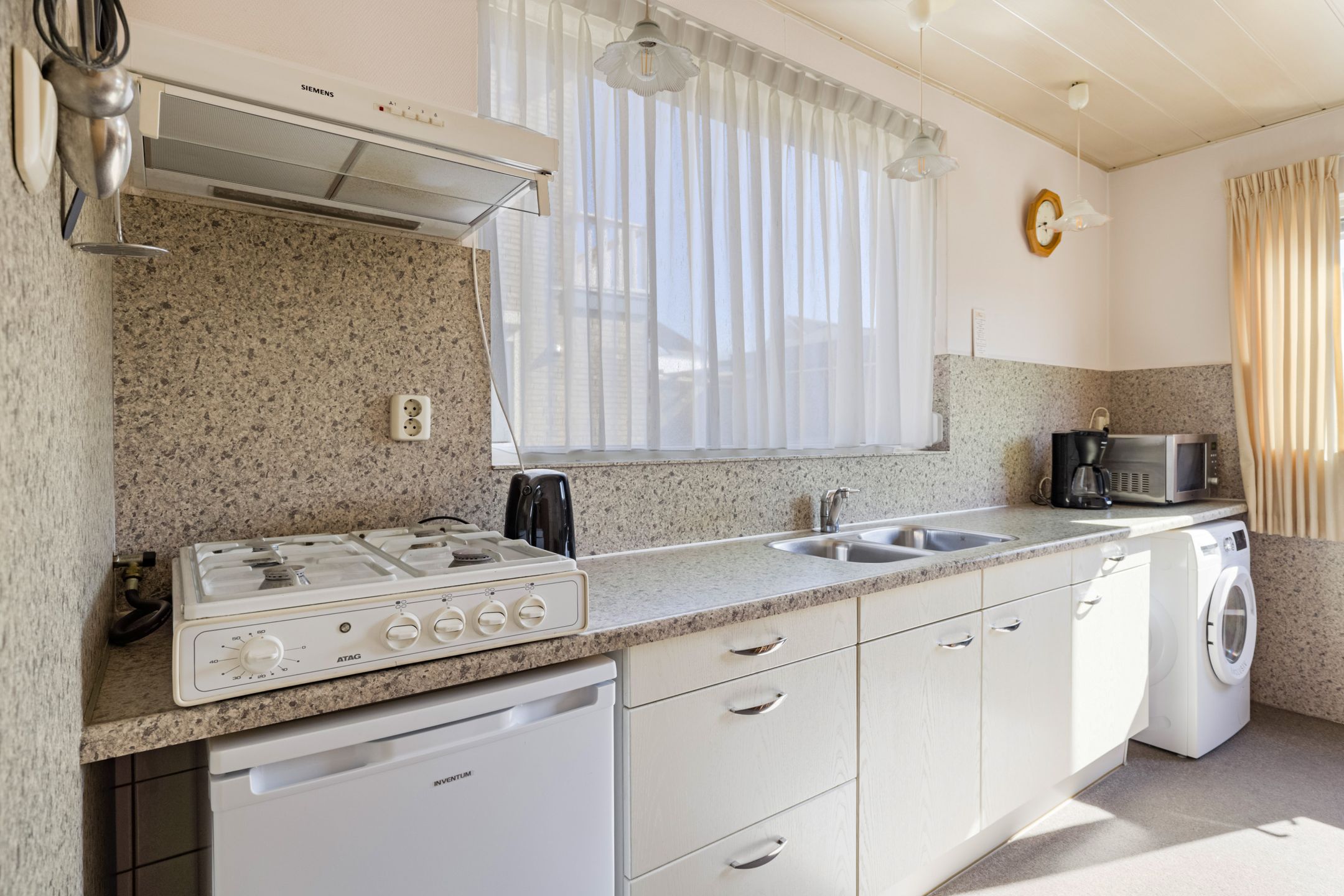 Photo 21 of Van Hogendorplaan 5