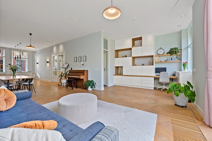 Photo 4 of Van Aerssenstraat 107