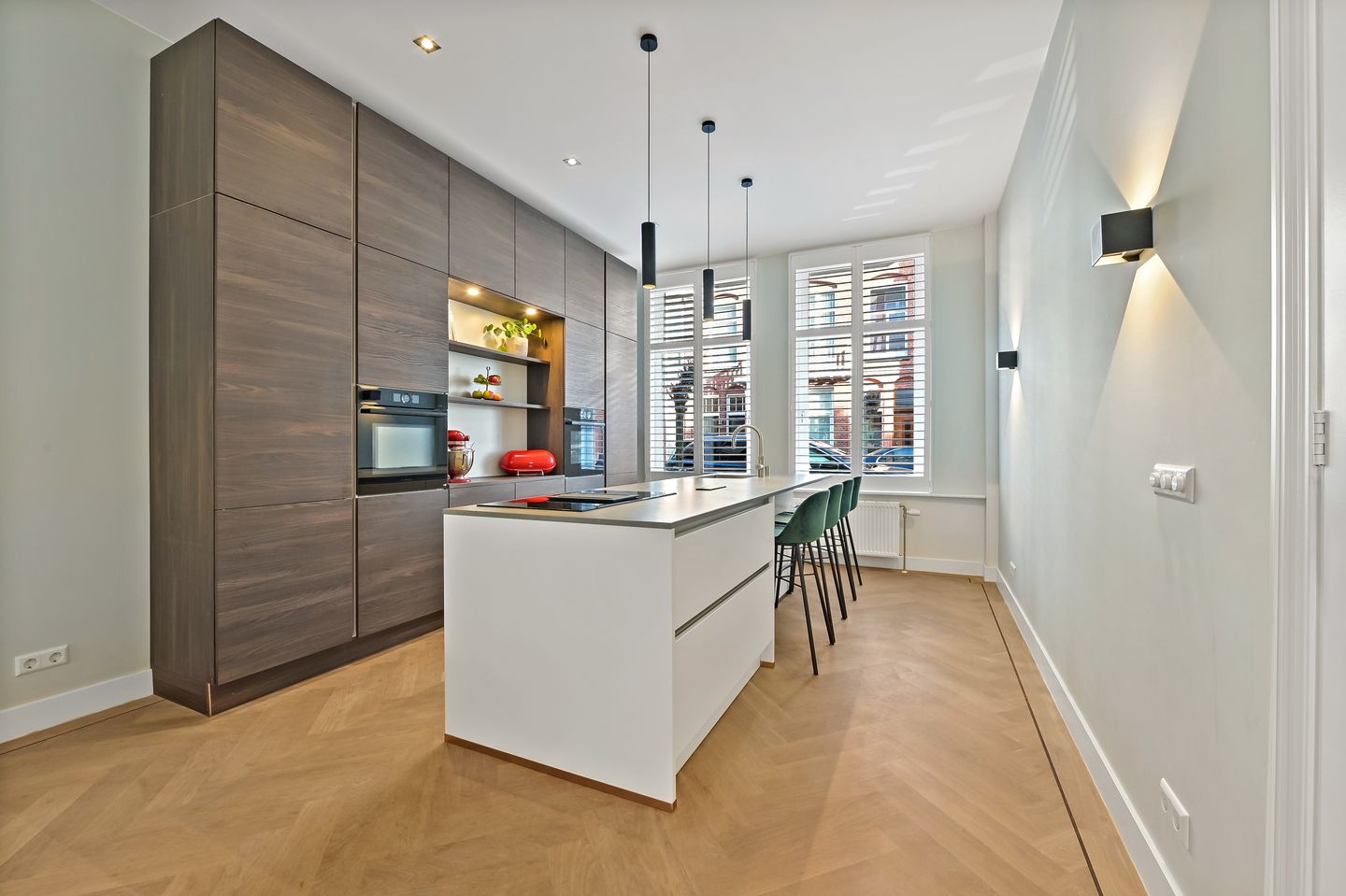 Photo 14 of Van Aerssenstraat 107