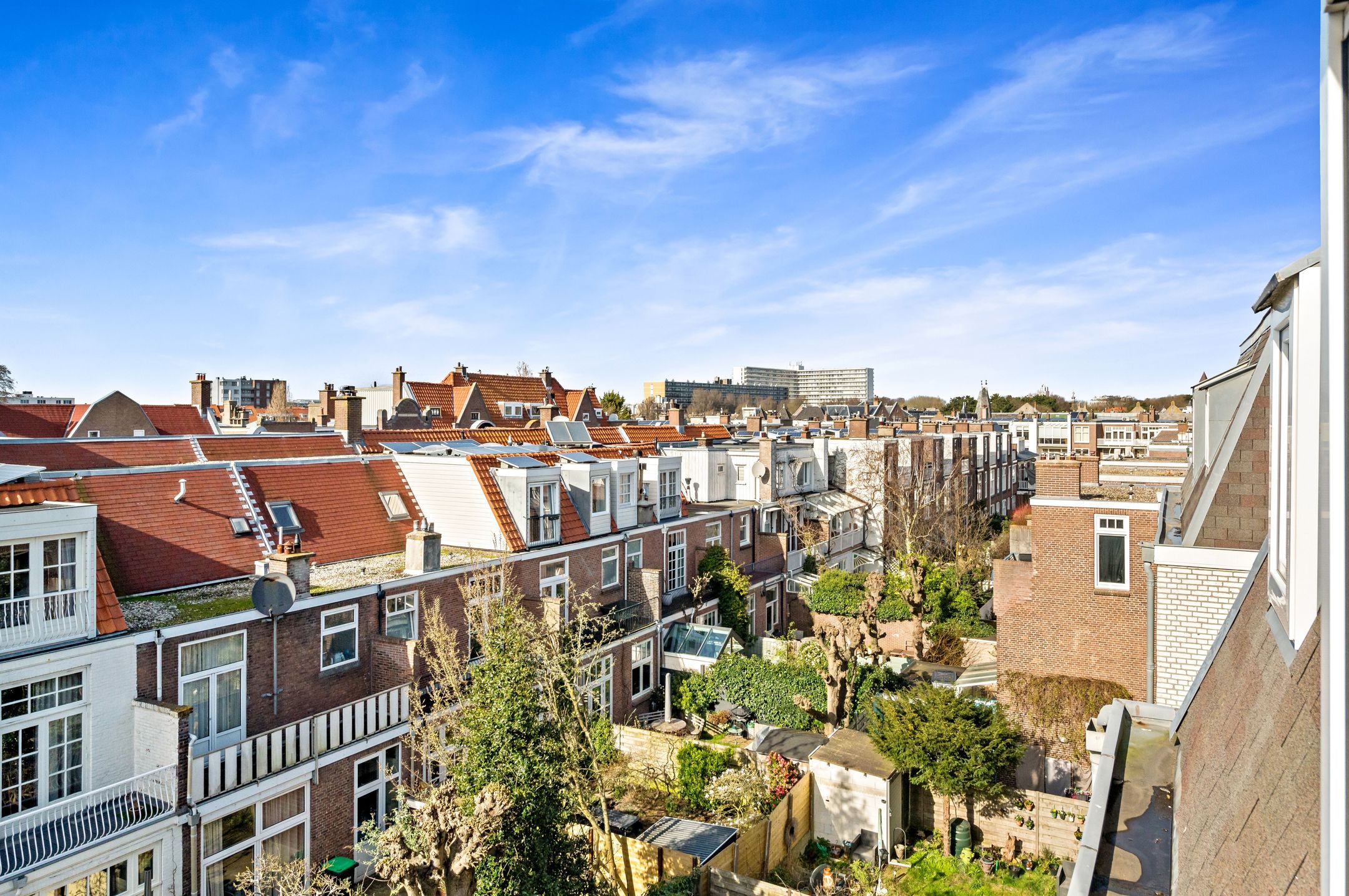 Photo 51 of Van Aerssenstraat 107