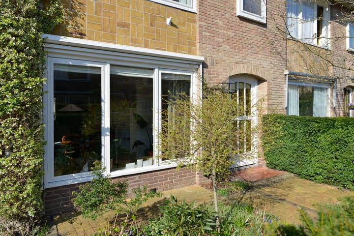 Photo 3 of Joost Banckertstraat 11