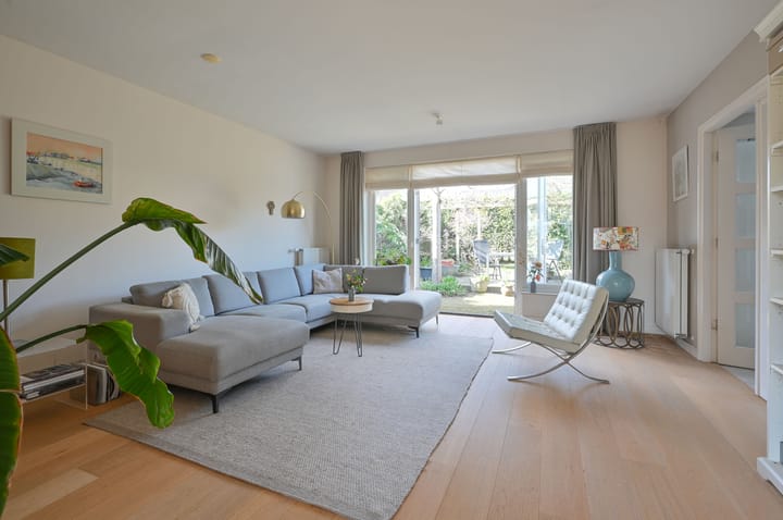 Photo 4 of Joost Banckertstraat 11