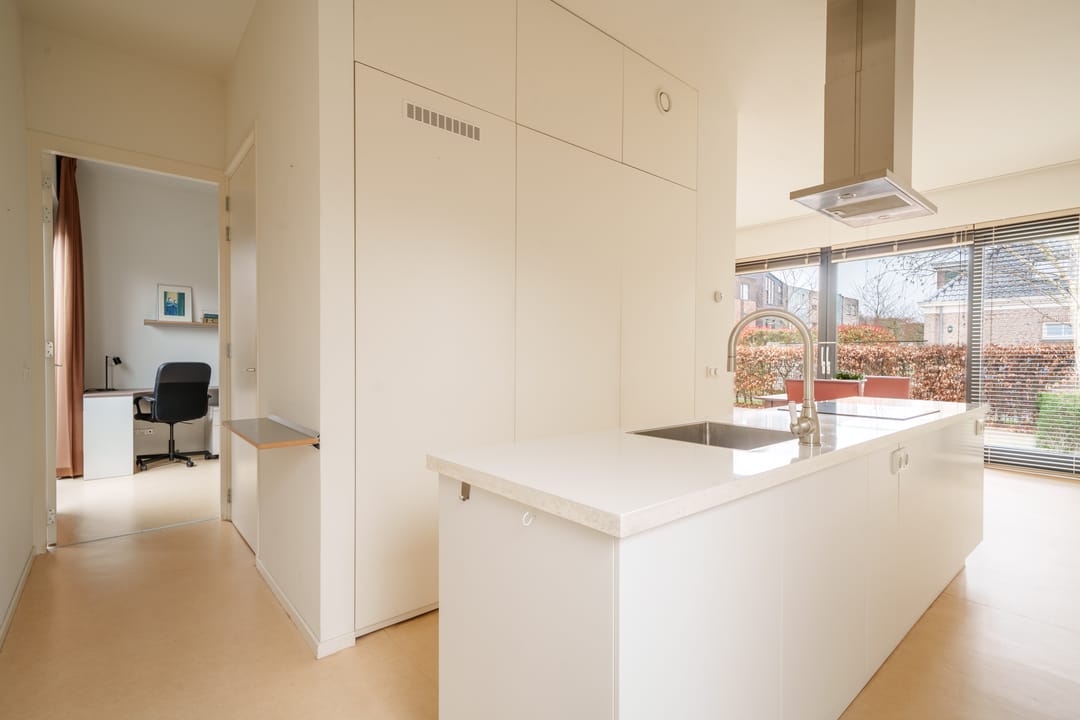 Foto 8 van Remusstraat 7