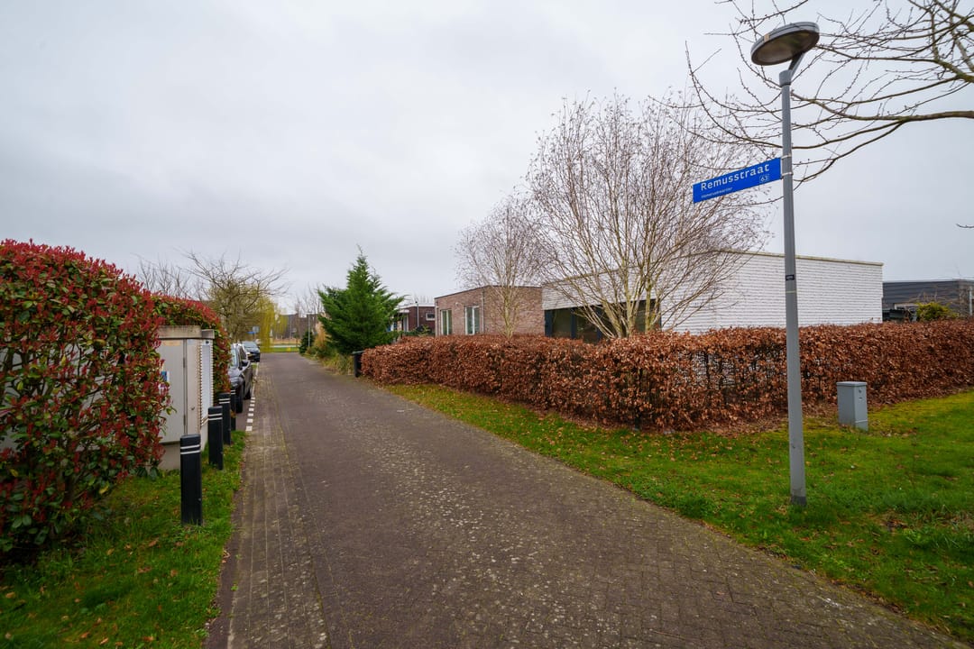 Foto 28 van Remusstraat 7