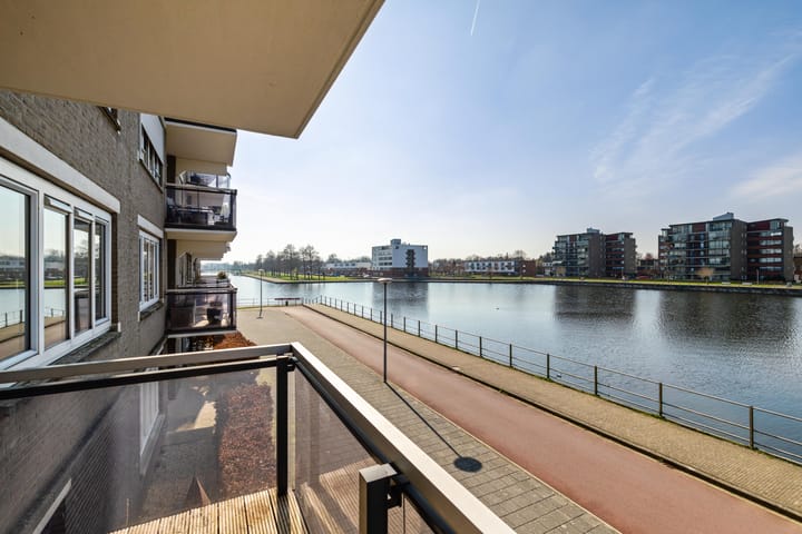 Photo 2 of M.K. Gandhiplein 32