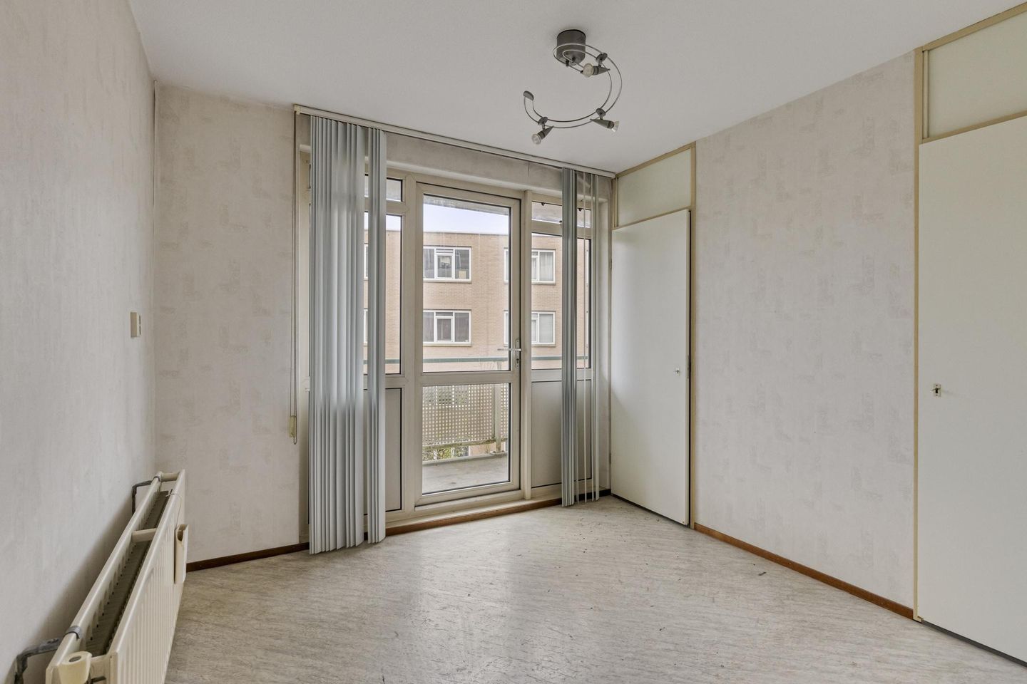 Spacious Apartment near Kralingse Bos with Balconon and Two Bedrooms — 20