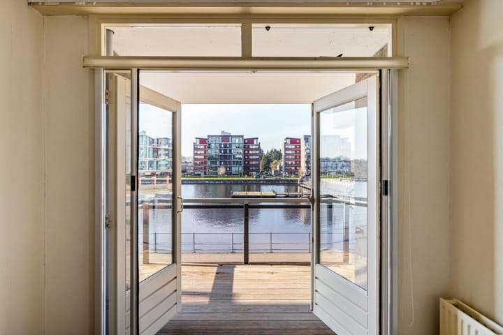 Photo 4 of M.K. Gandhiplein 32