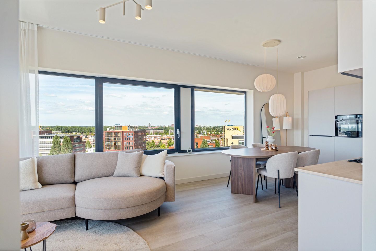 Foto 4 van Rivium 1e straat 69-J