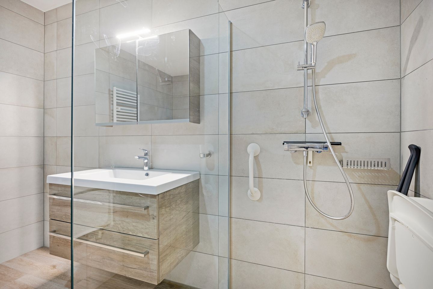 Photo 14 of Roersingel 57