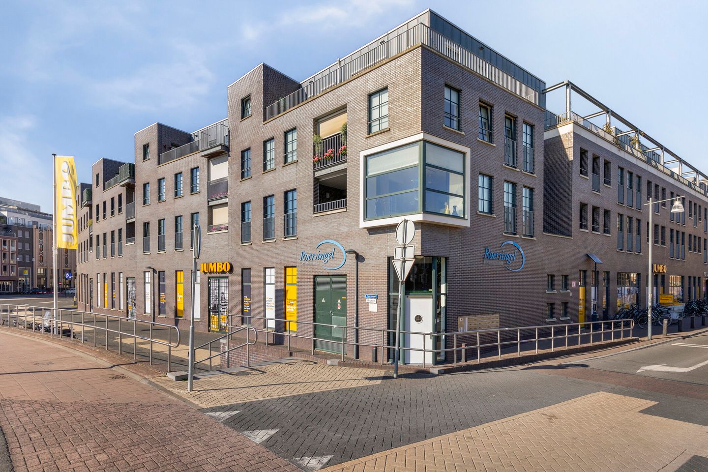 Photo 25 of Roersingel 57