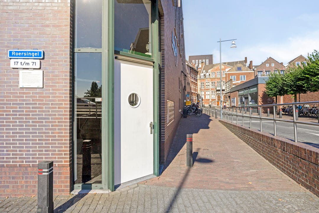 Photo 23 of Roersingel 57