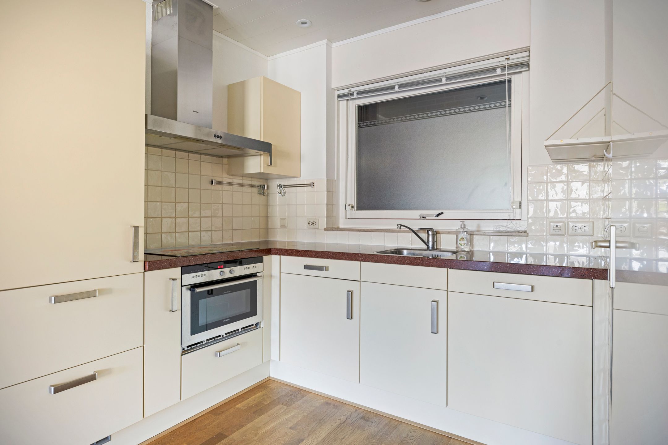 Photo 6 of Roersingel 57