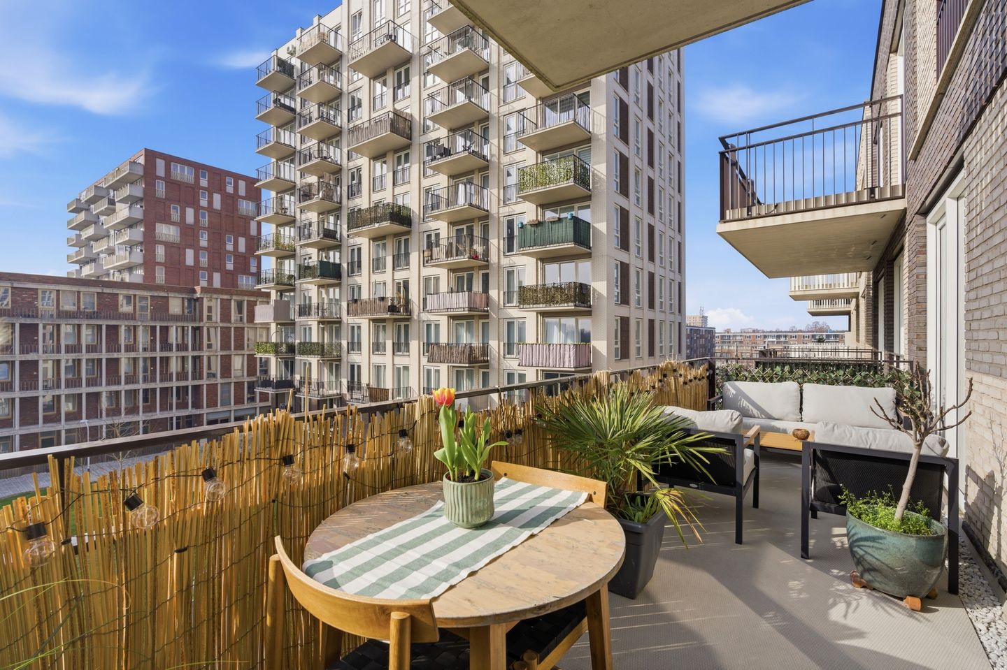 Foto 14 van Van Suchtelen van de Haarestraat 107