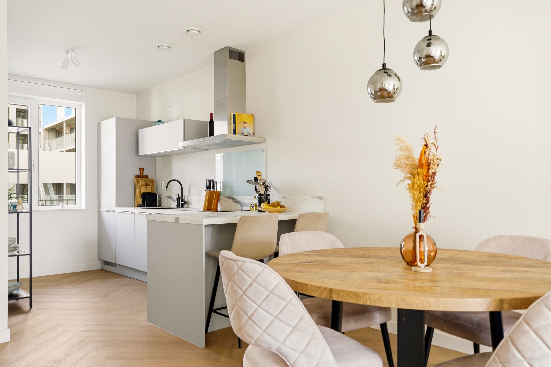 Foto 21 van Van Suchtelen van de Haarestraat 107