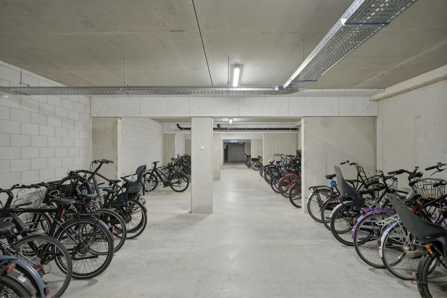 Foto 35 van Van Suchtelen van de Haarestraat 107